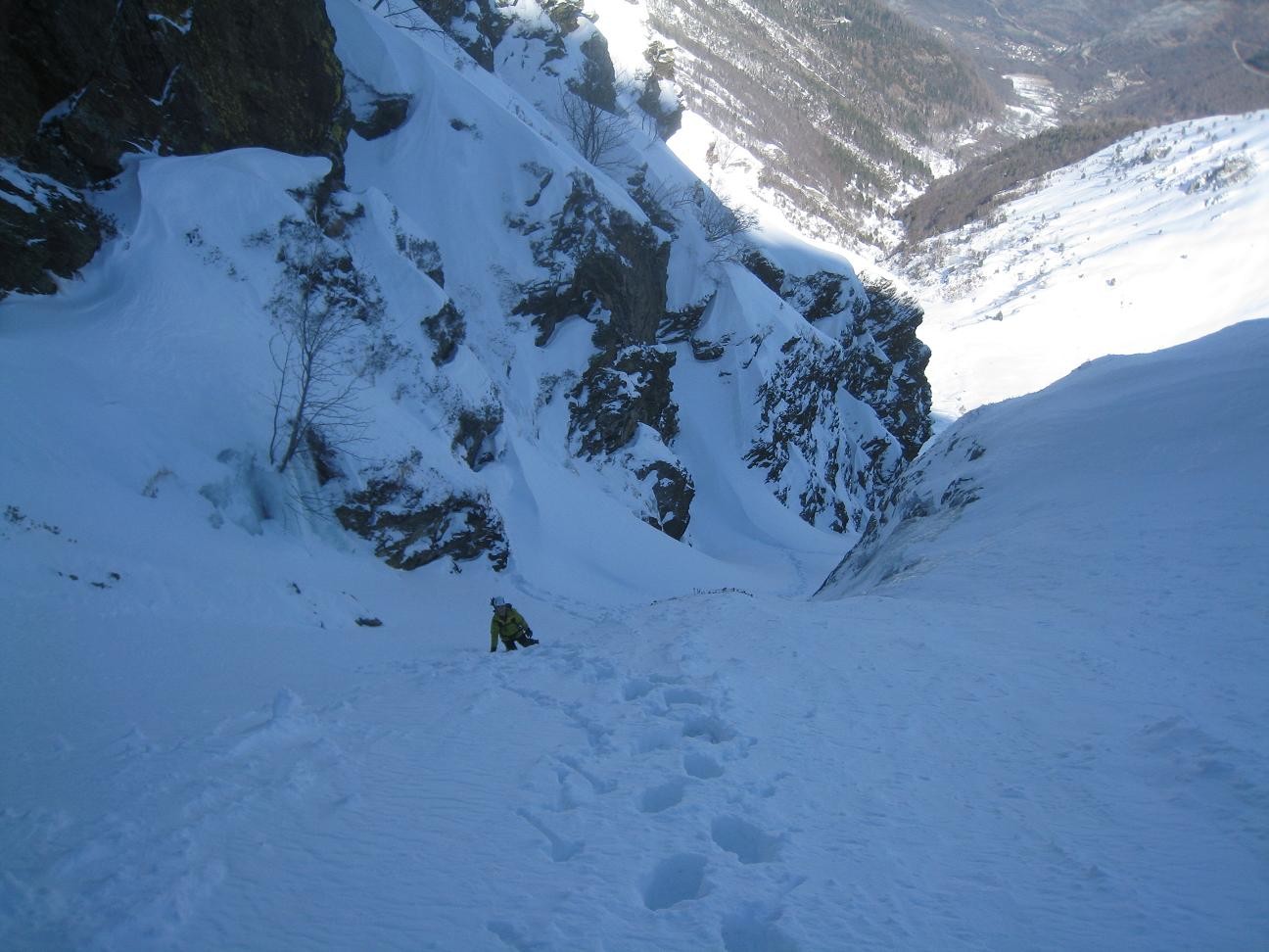 dans le bas du couloir