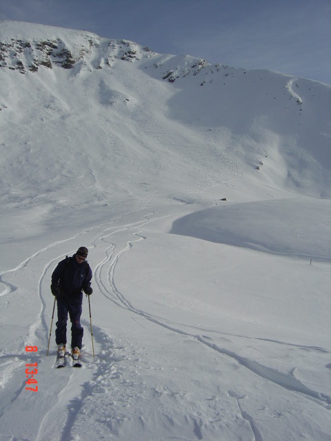 Descente NW du Lauenenhore