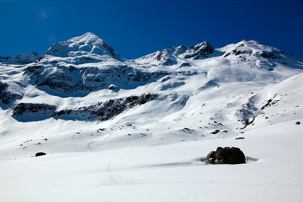 Estiouère - Pichadères depuis les abords de la cabane d'Ourtiga