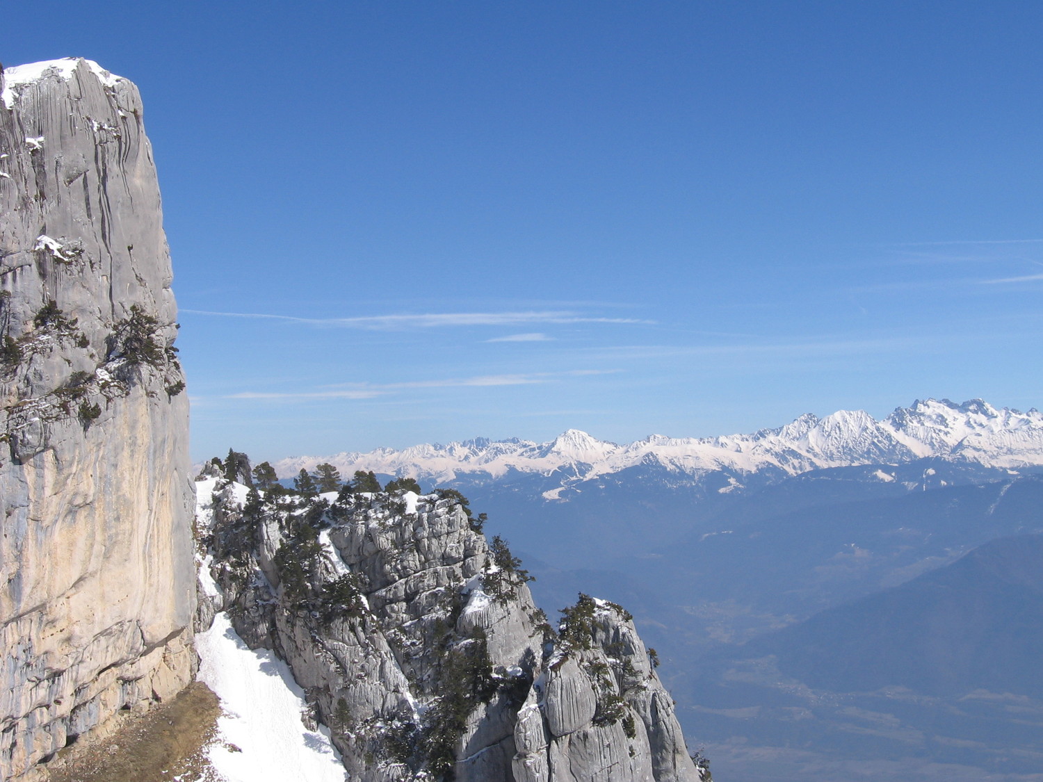 Lances de Mallissard Mars 2012 : en flanant dans le vallon de Marcieu au retour