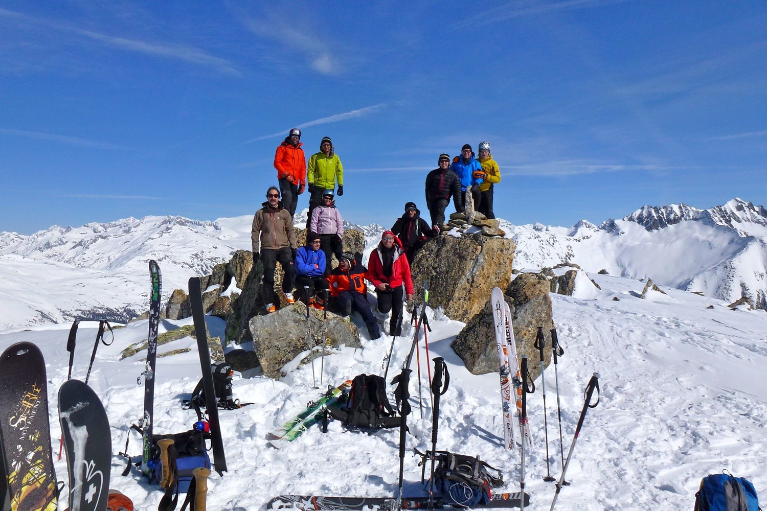 Teltschehorn: en boucle par Chietal.Le "Club du samedi" au sommet.