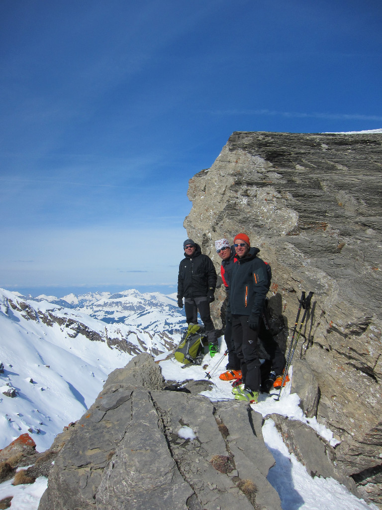 L'équipe au sommet de la Cape au Moine