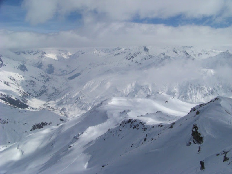 dalla cima verso Realp (in basso a sinistra)