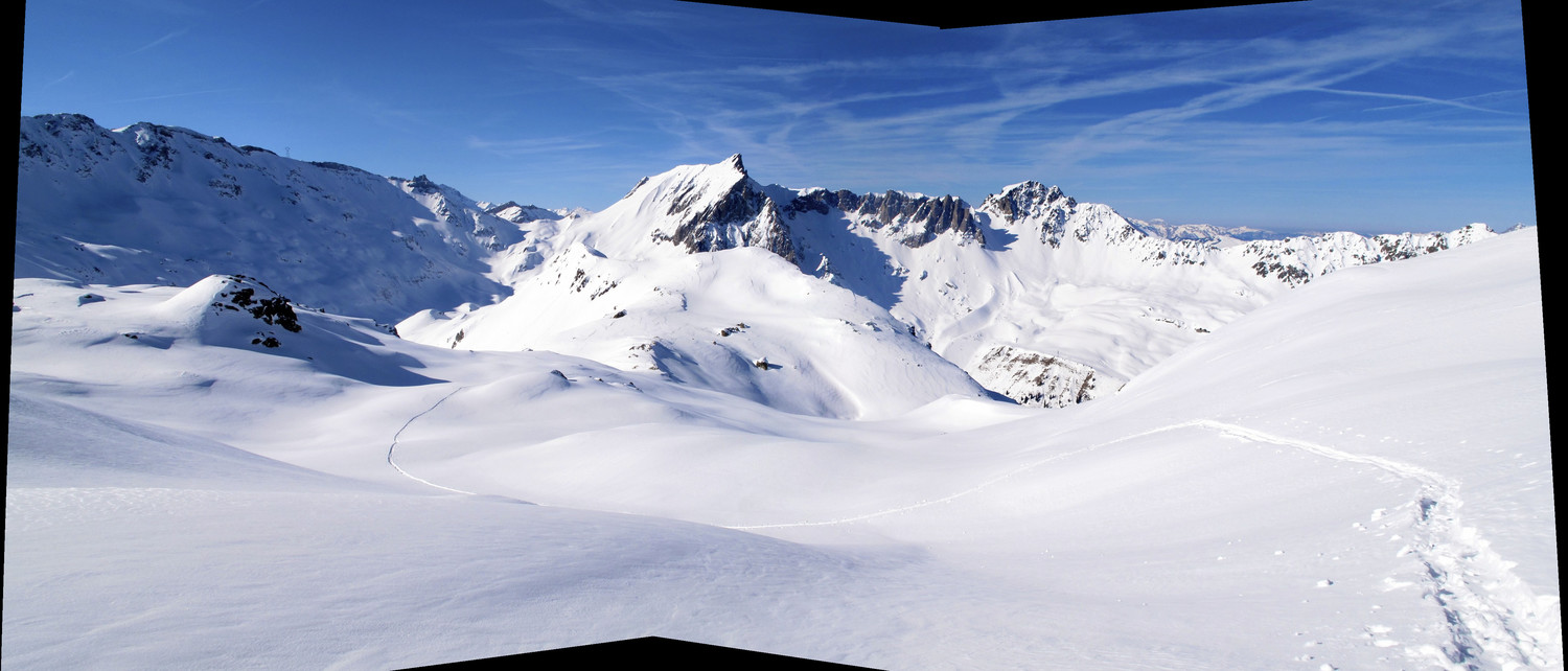 Panorama sud depuis les pentes sommitales