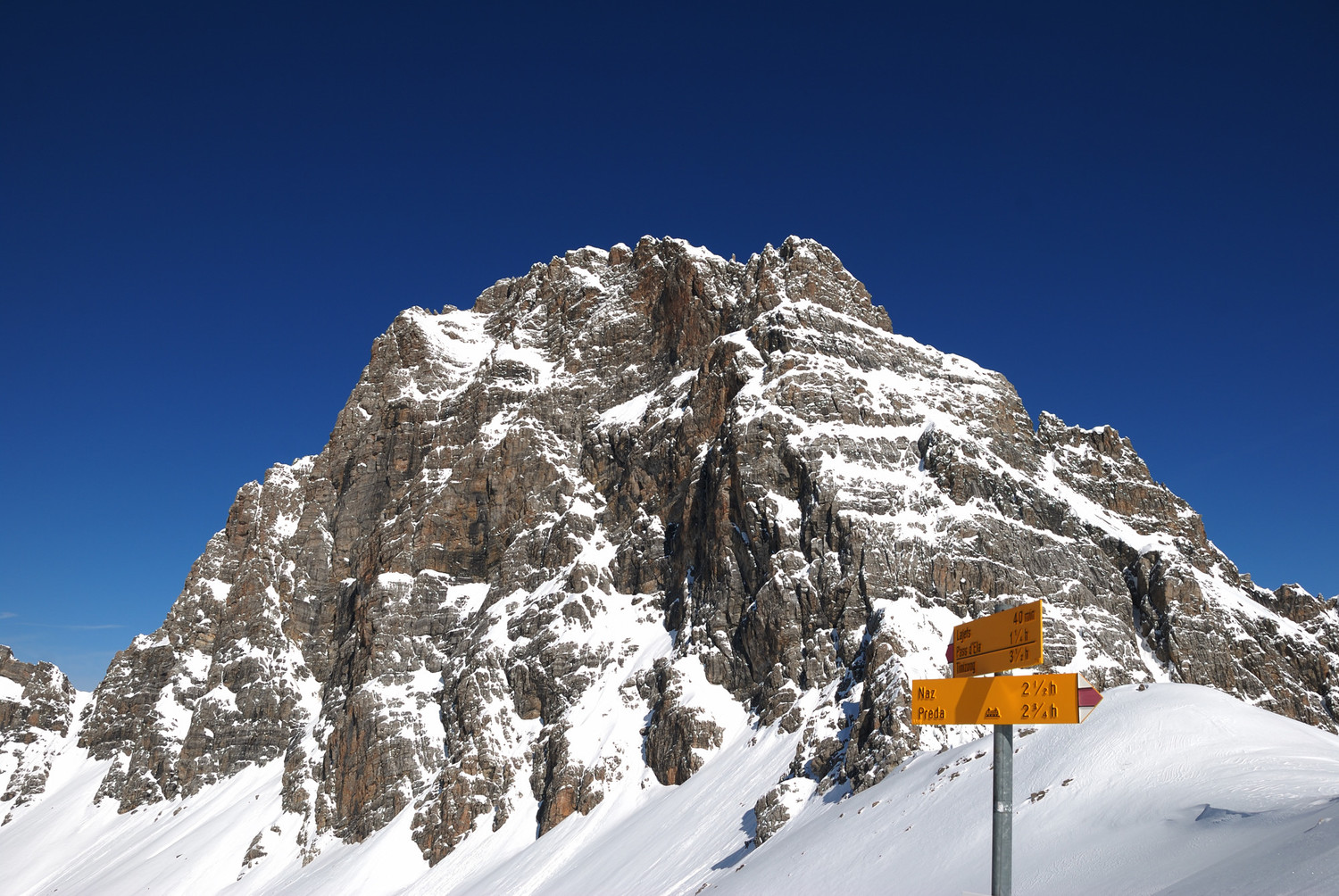 Fuorcla da Tschitta (Grisons), au fond le Piz Ela (3339m)