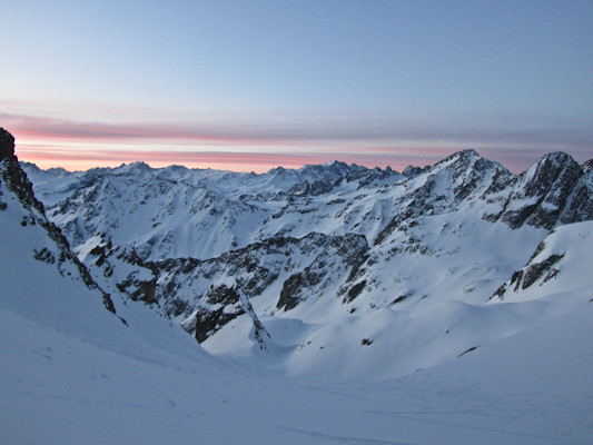 Traversée de Belledonne : aube du deuxième jour