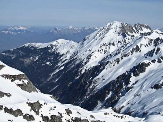 Traversée de Belledonne : Grands Moulins et Val Pelouse depuis le col du Crozet