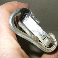 Croll : gorge usée, mauvaise tenue des corde de petit diamètre et risque de coupure de la corde