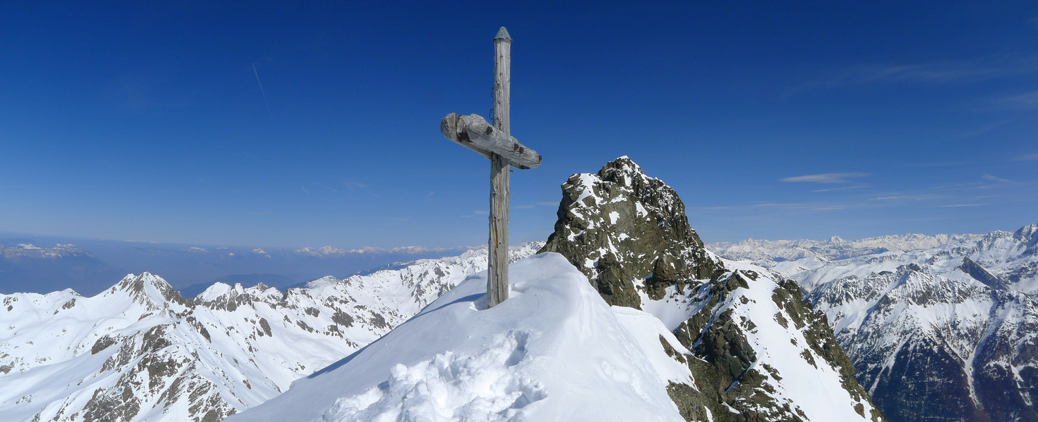 La croix de la Croix de Belledonne