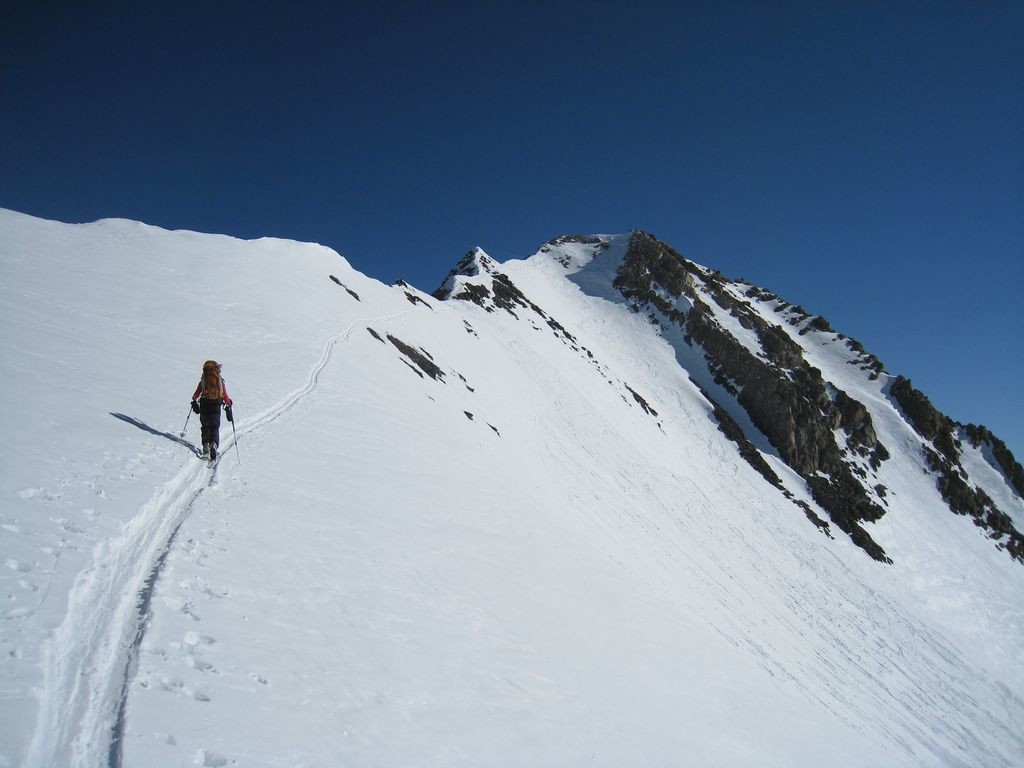 Sous l'arête SW de la Dent Parrachée
