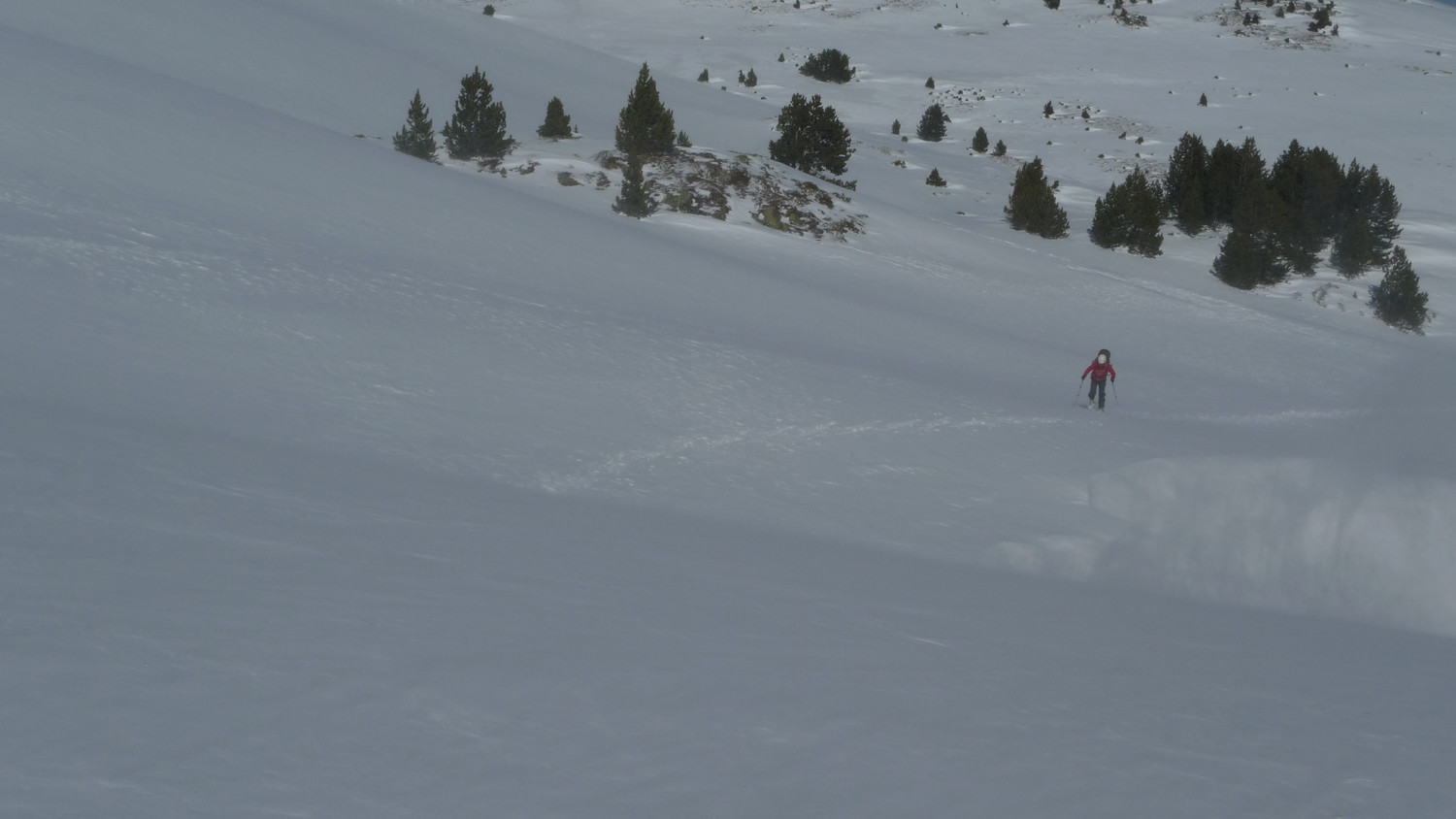 Flanqueig del Petit Peric cap a la vall de la Grava