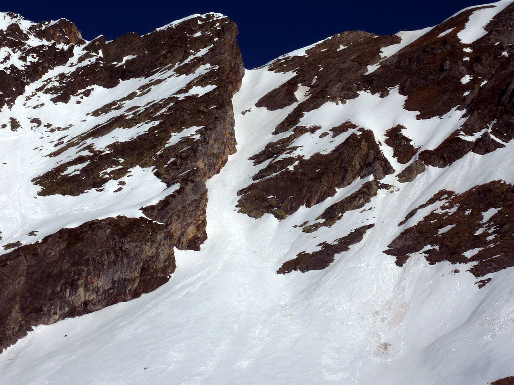 Le couloir du lac d'Oncet