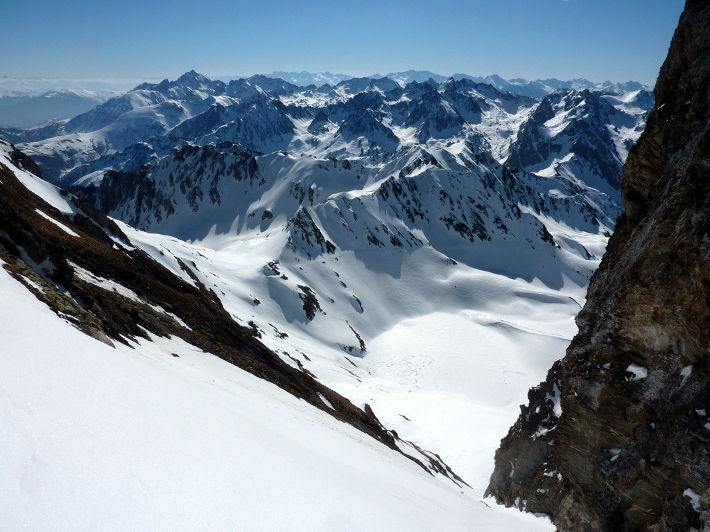 du haut du couloir du lac d'Oncet