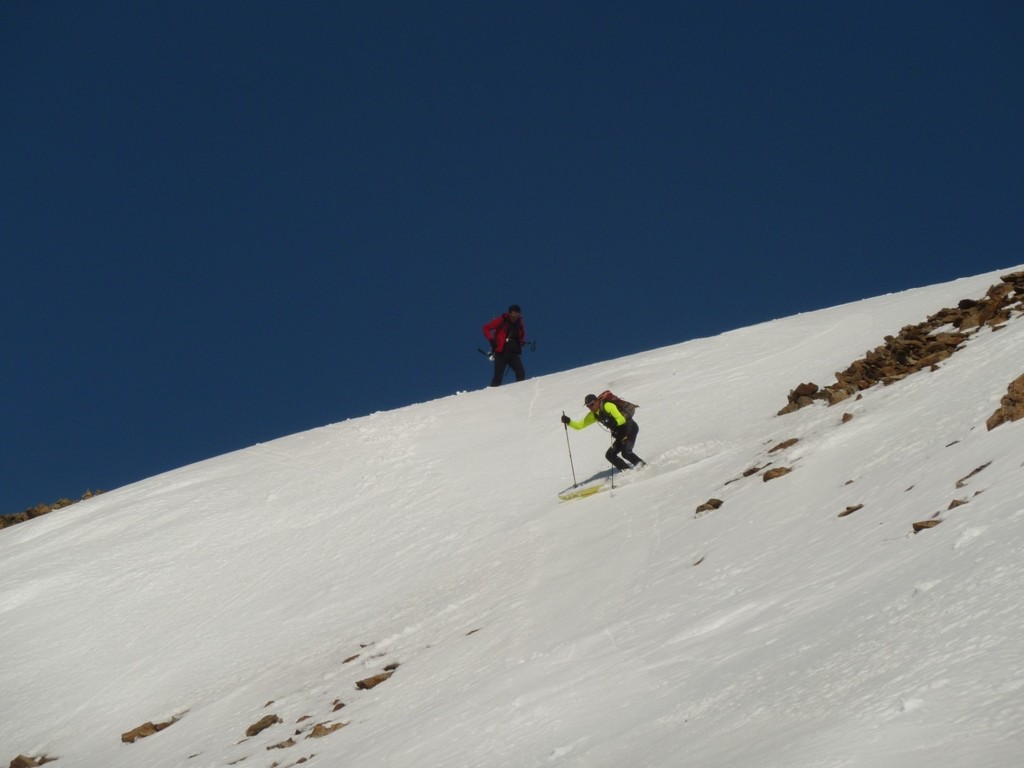 Arno in discesa dalla cima