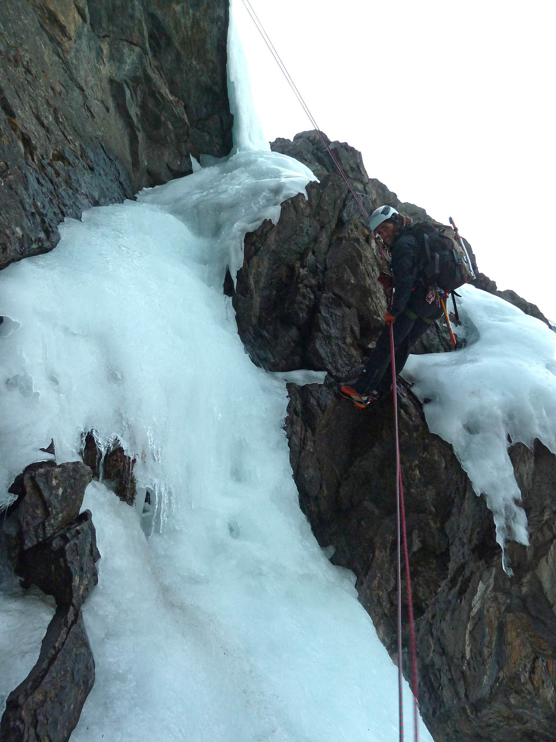 Dans les rappels, la combi néoprène serait plus indiquée que la Goretex