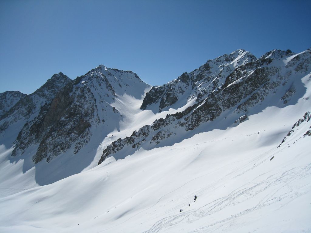 Sous le col du Merlet, Rochers de Vallorin et Aup du Pont