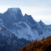 Pizzo Badile; Nord Est autunnale...