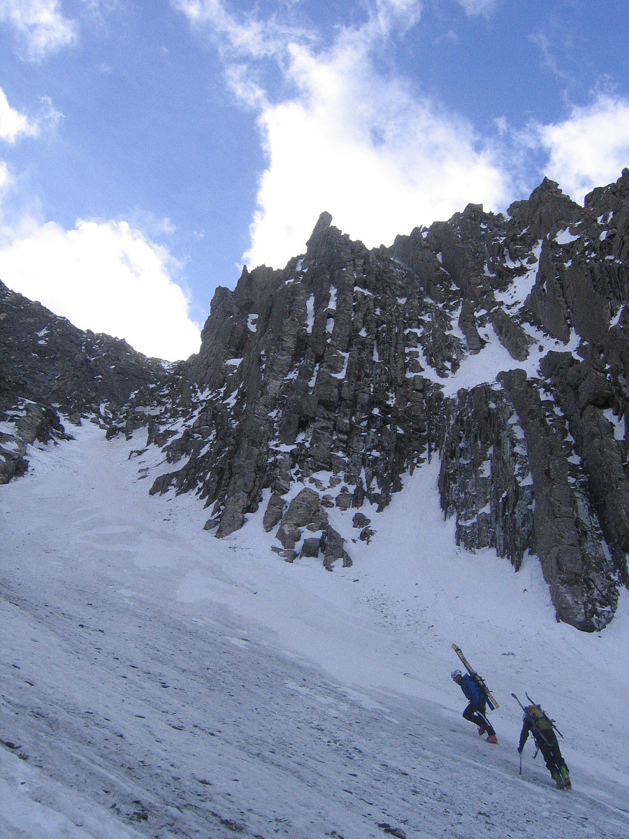 Dans le bas du couloir