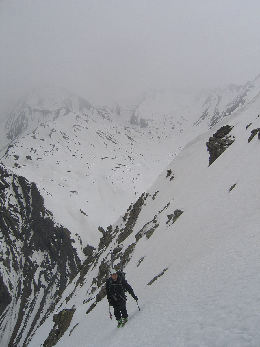 Dans le haut du couloir