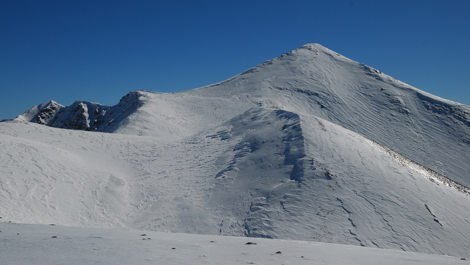 Pyramide sommitale du Velino (Abruzzes)