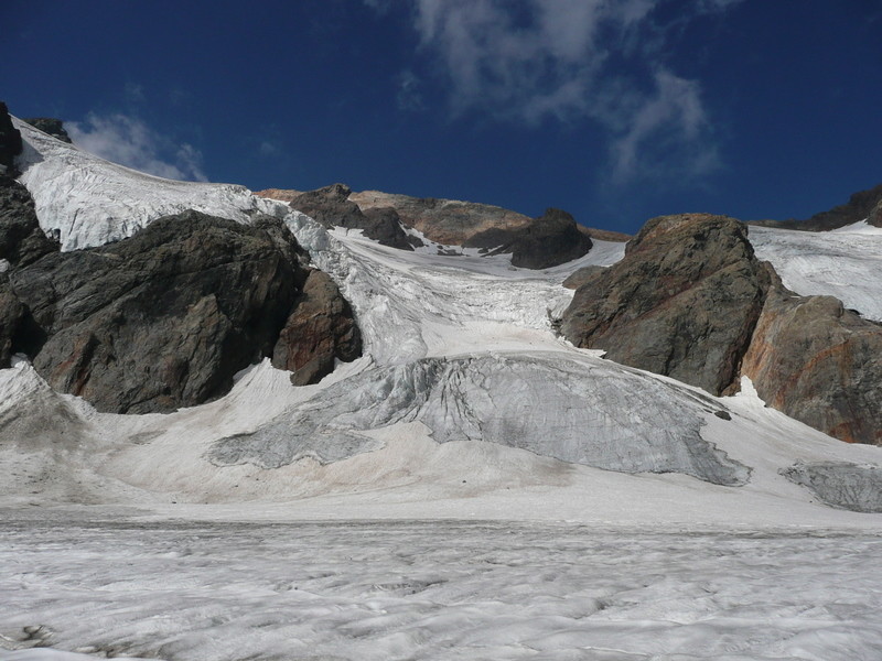 Pic Bayle, la pente de glace entre les deux replat.