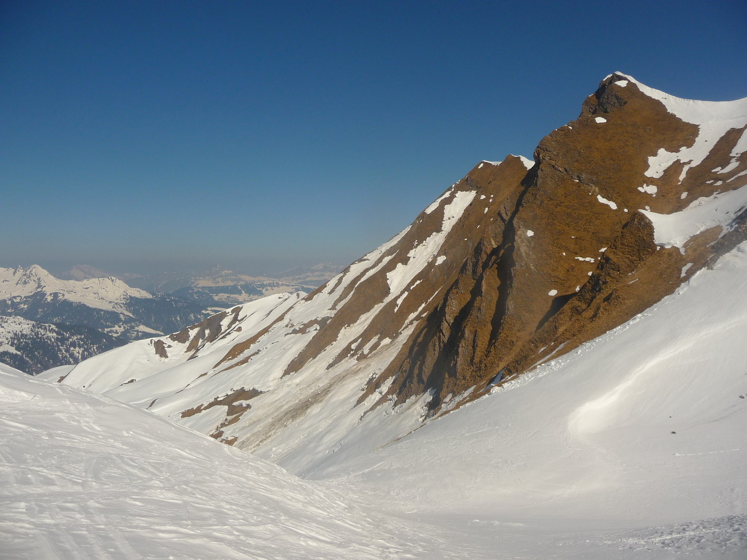 Arrivée vers 2400m