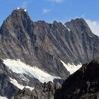 Lo Schreckhorn 4078m e il Lauteraarhorn 4042m, visti da NW da Mannlichen 2342m