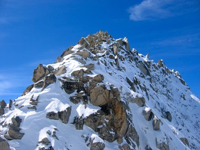 Arête N du sommet S de l'Aiguille du Tour, vu depuis le col entre les 2 sommets Arête N du sommet S de l'Aiguille du Tour, vu depuis le col entre les 2 sommets
