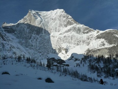 Piz Badile in veste invernale Piz Badile in veste invernale