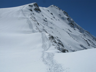 du col Gumachi en direction du sommet