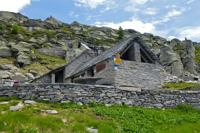 Cabane Efra Cabane Efra