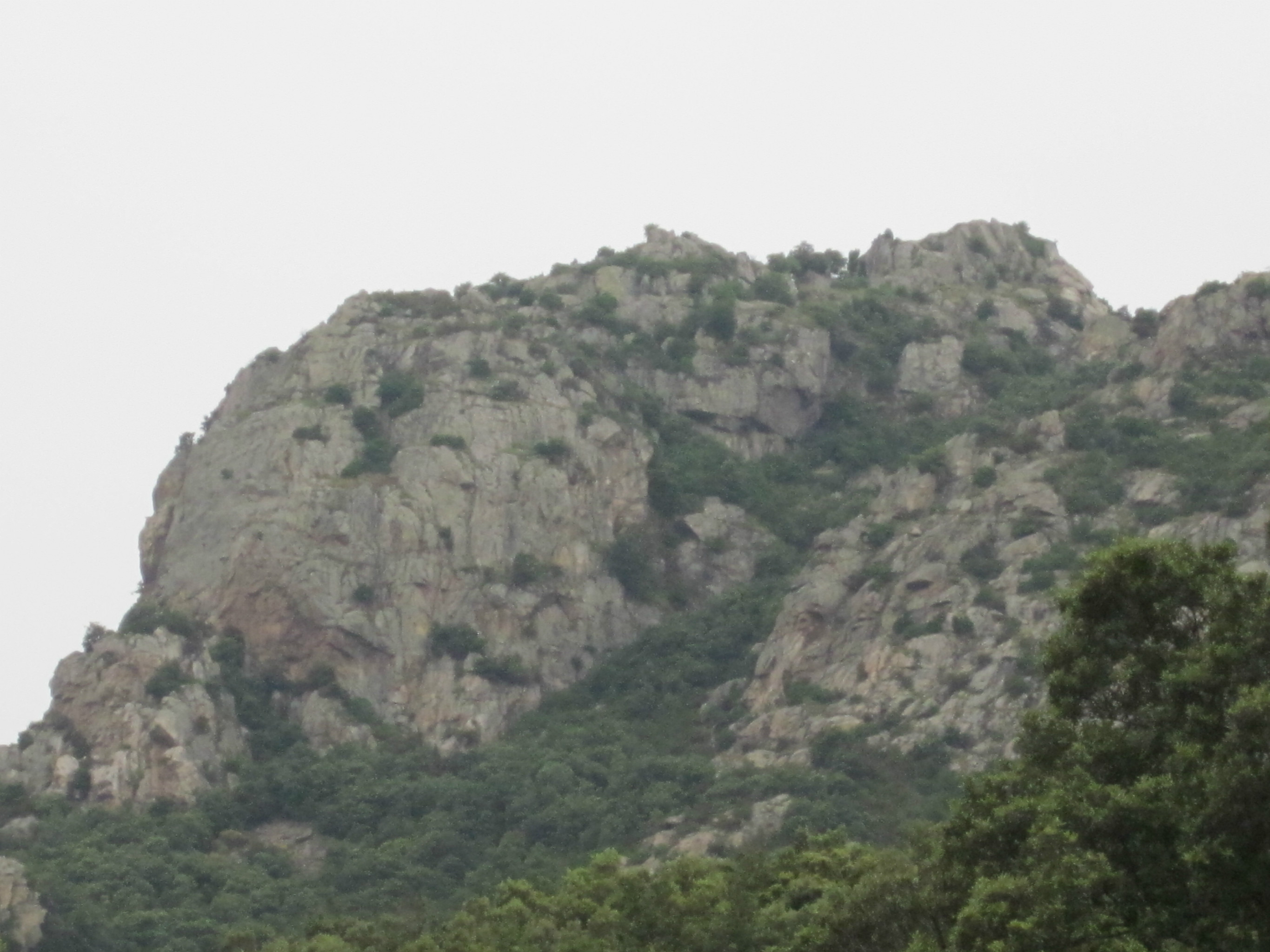 Les grandes faces Est, roche à explorer
