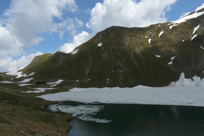 Refuge, Lac de la Muzelle, Cheminées de Fée Refuge, Lac de la Muzelle, Cheminées de Fée