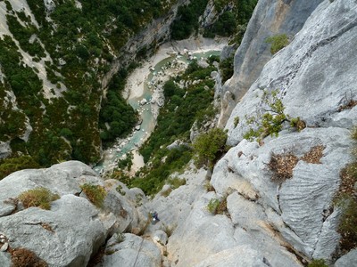 Dièdre des rappels - Ambiance depuis R3. Dièdre des rappels - Ambiance depuis R3.