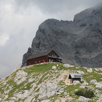 Refuge Zavaska koča