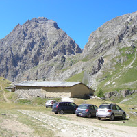 Le parking des grandes au N du Gruppo Castello - Provenzale