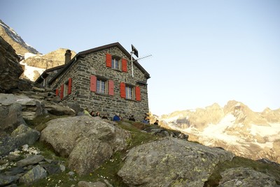 Cabane de Valsorey Cabane de Valsorey