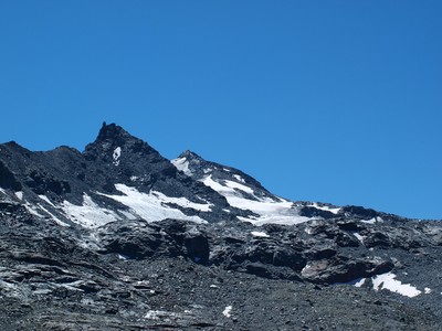 Petit Mont-Calme et Rosablanche depuis lac 2826 m. Petit Mont-Calme et Rosablanche depuis lac 2826 m.