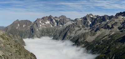 Un beau panorama sur la rive droite du vallon de Font-Turbat Un beau panorama sur la rive droite du vallon de Font-Turbat