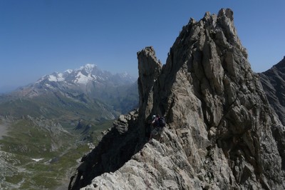 Aiguille de la Nova - Traversée des arêtes