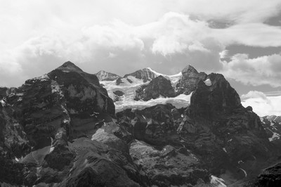 J2 : groupe du Wetterhorn après la pluie J2 : groupe du Wetterhorn après la pluie