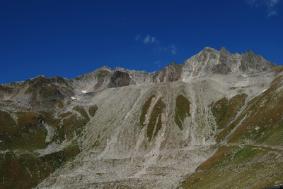 Il Mittaghorn 3015 e il Pizzo Gallina 3061 m versante SW  