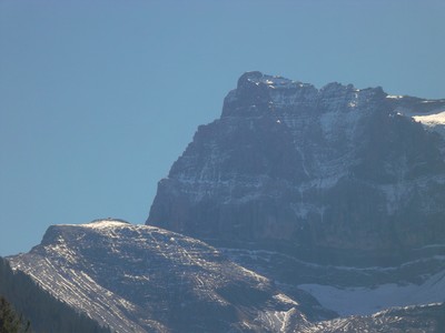 Tête de Chalin (avec son refuge) et Cime de l'Est des Dents du Midi Tête de Chalin (avec son refuge) et Cime de l'Est des Dents du Midi