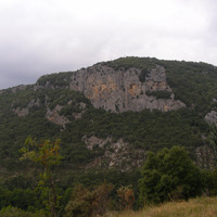 Le rocher d'Agonès et la falaise de l'Euzière