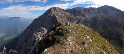 Cima del Palone; ammirando il versante Nord della Grigna e del Pizzo della Pieve...