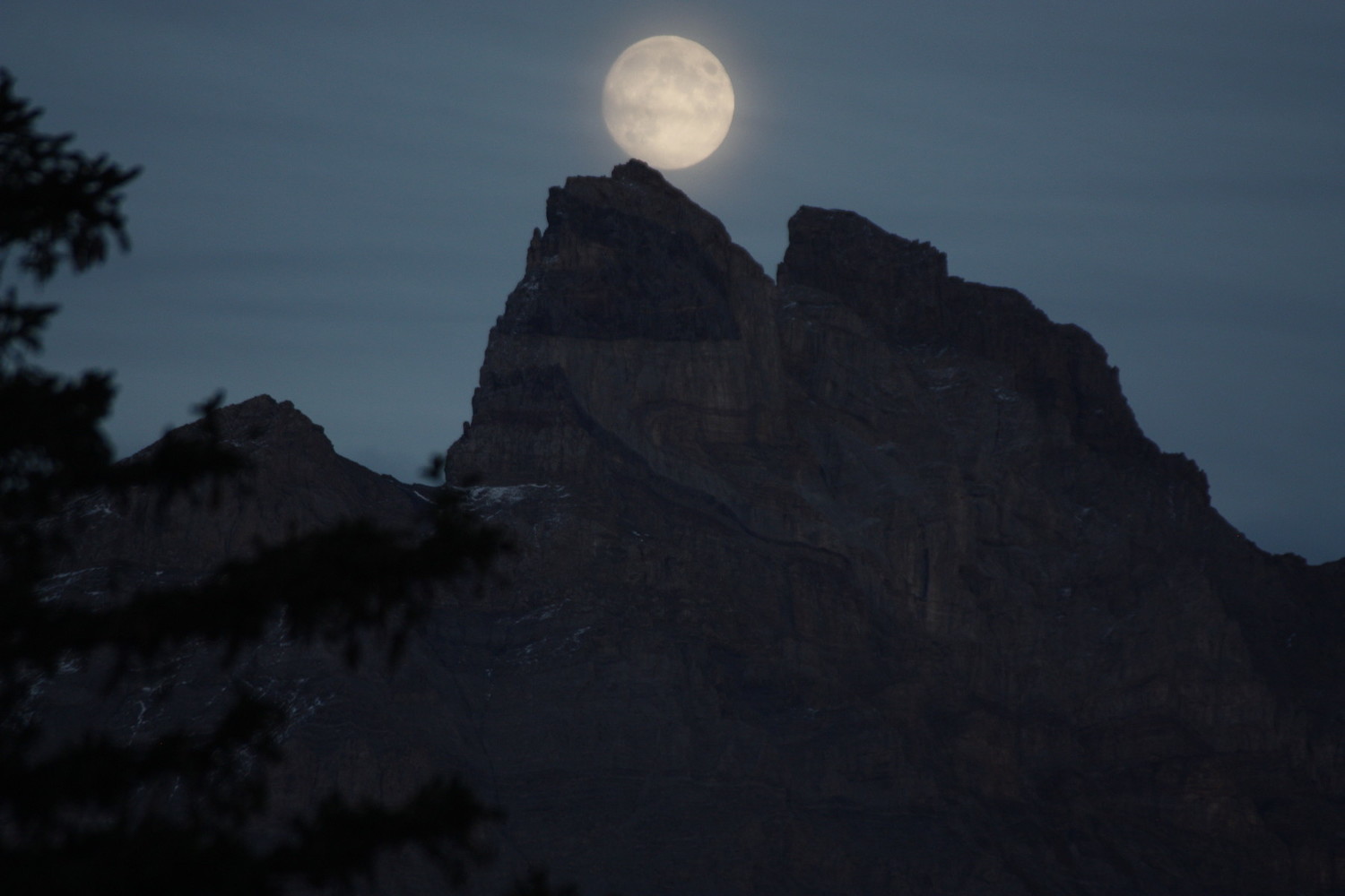 Lune la Petite dent de Morcle