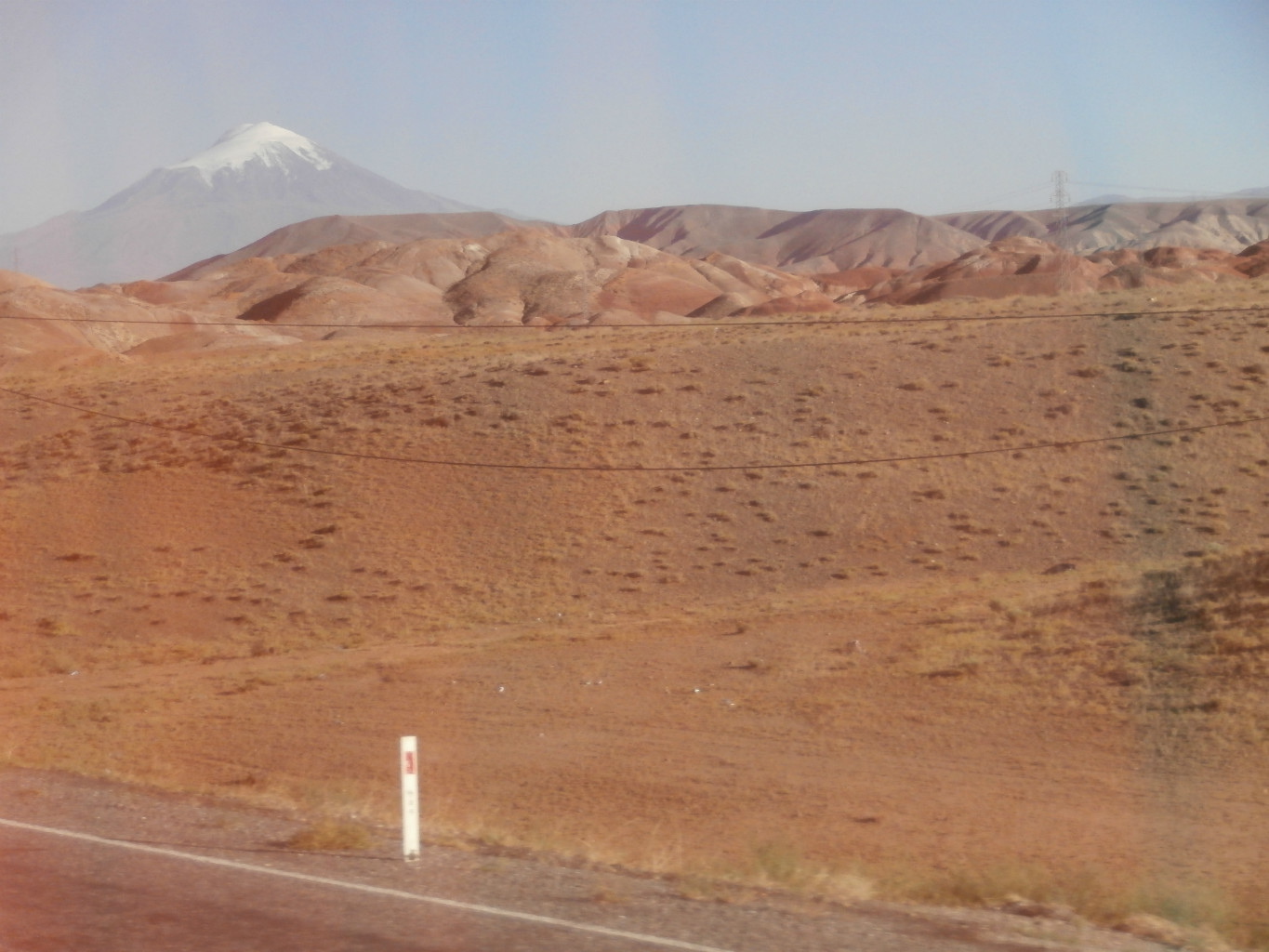 La route Igdir-Erzurum est spectaculaire et rappelle les déserts iraniens!