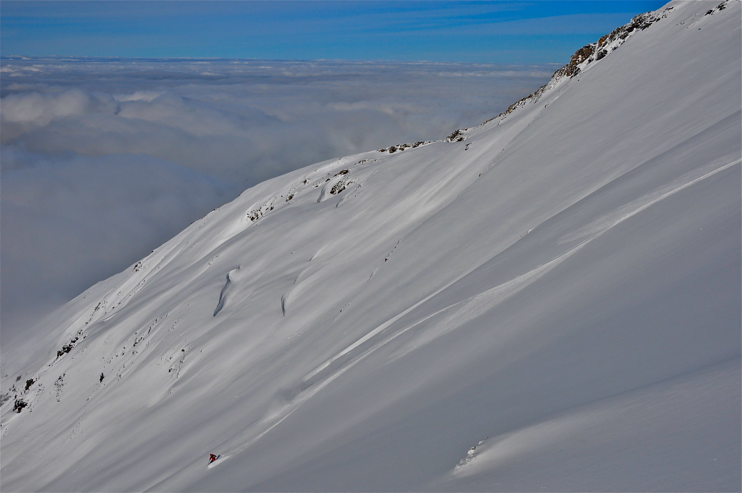 Descente de la face Ouest du Montaigu, conditions rares... Rider. S.Egea