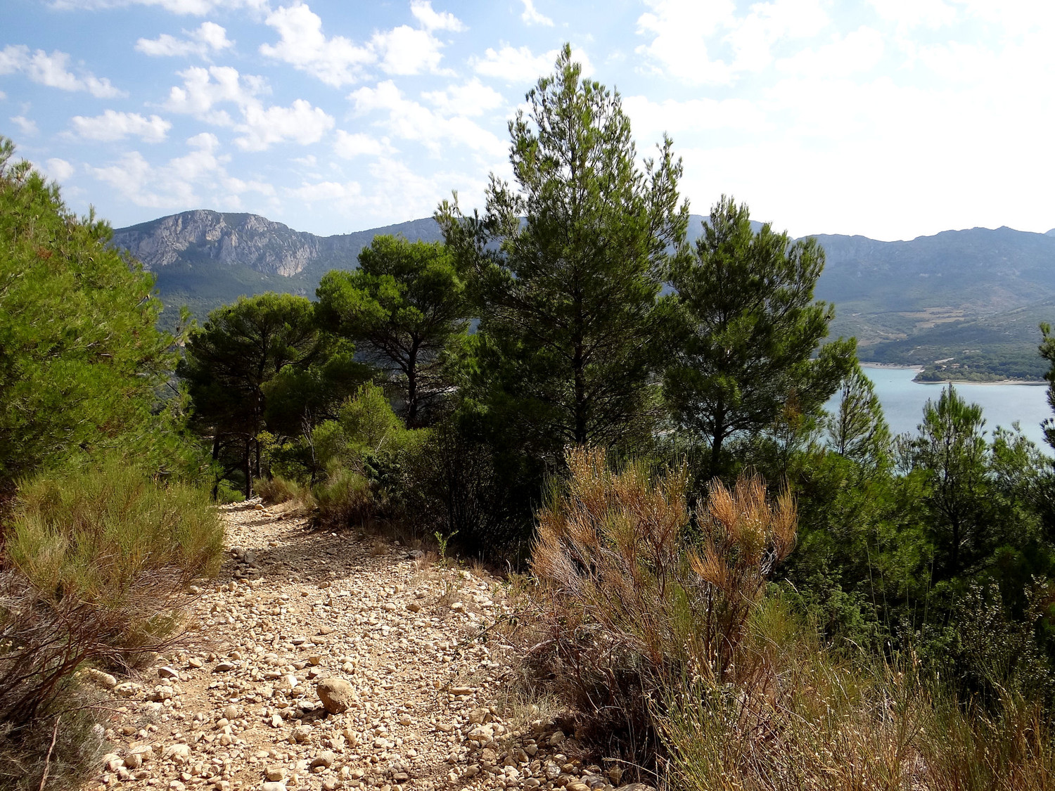 Début de la descente sur le lac