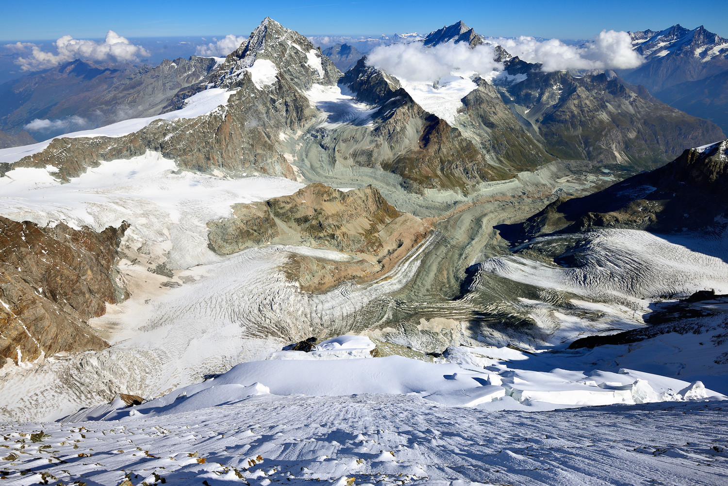 La Dent Blanche depuis l'arête W de Tiefmatten - Dent d'Hérens